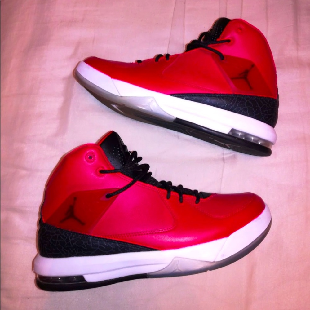 Air Jordan Incline (Size 8 Men’s)